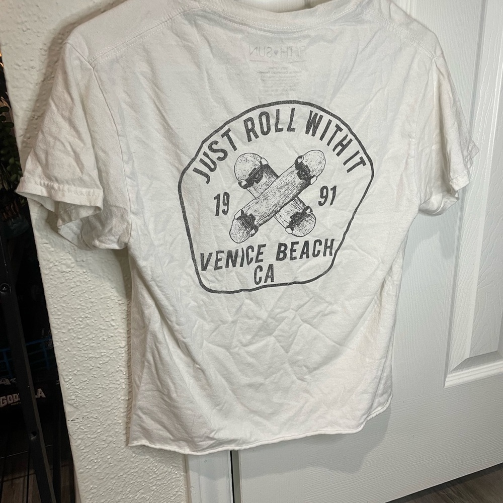 Venice beach skateboard crop top